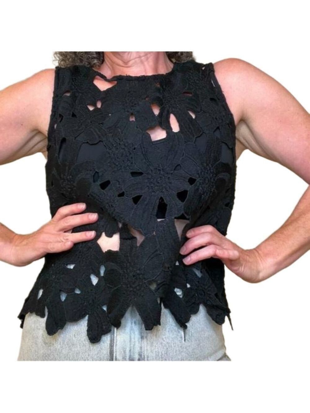 ANTHROPOLOGIE Black Lace Floral Appliqué Eyelet Sleeveless Top Cutouts Size S/M